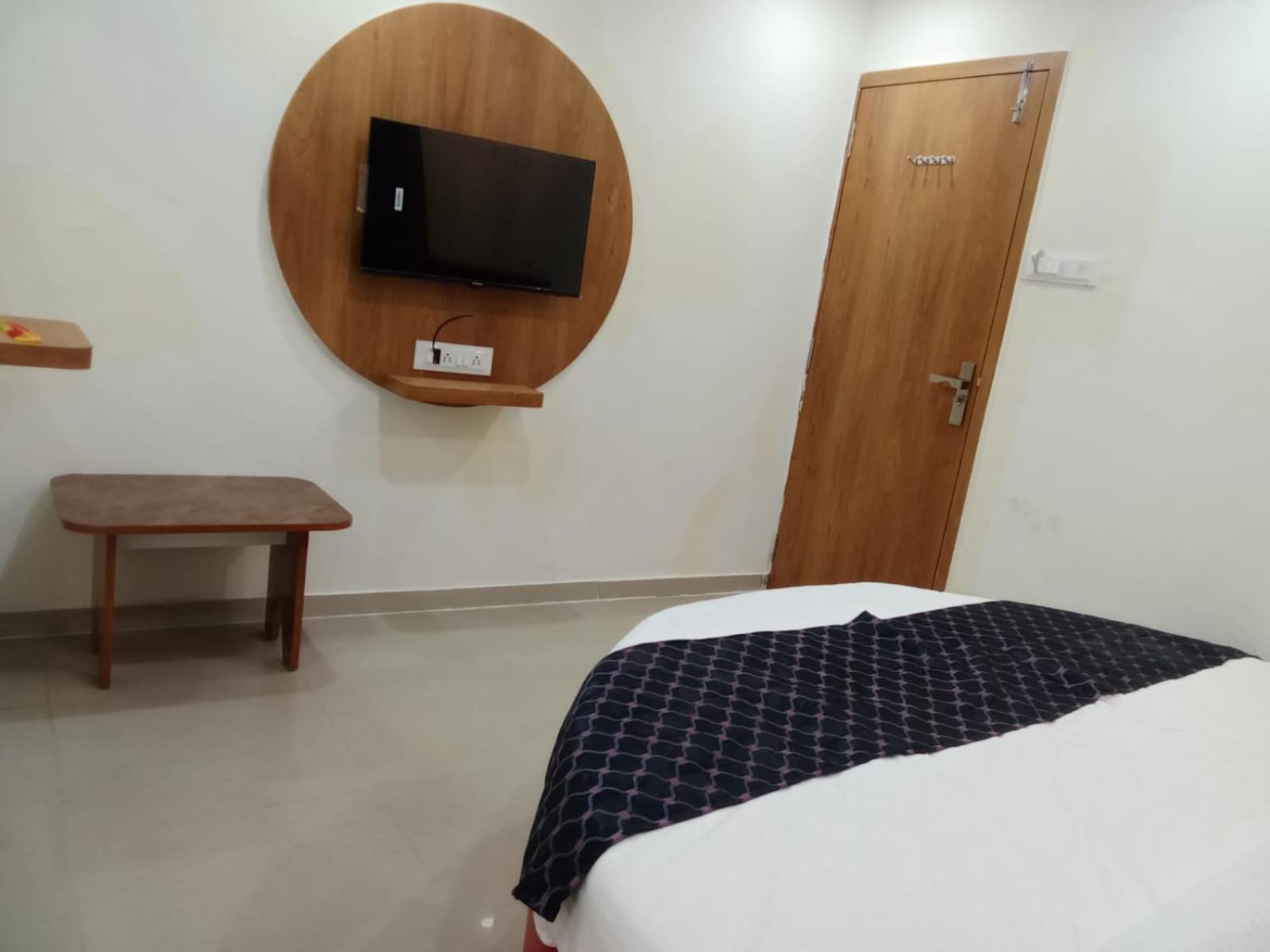 Hotel Rk Villa Vadodara Dış mekan fotoğraf