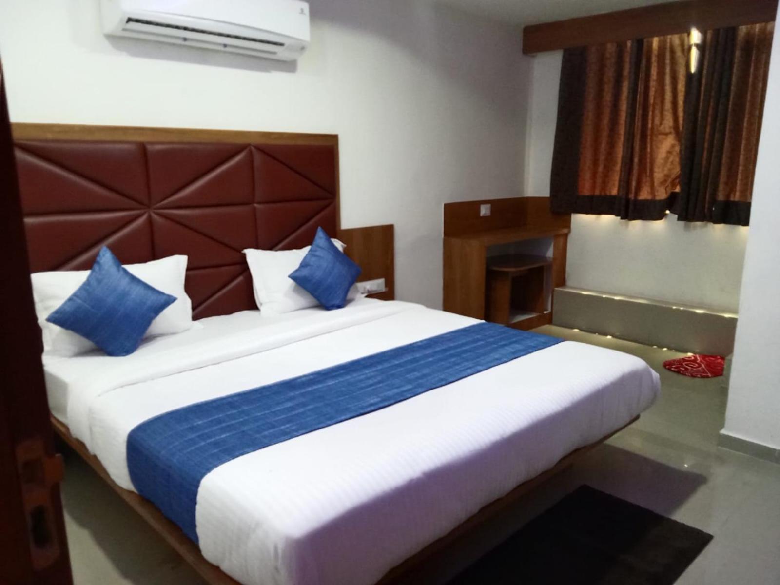 Hotel Rk Villa Vadodara Dış mekan fotoğraf
